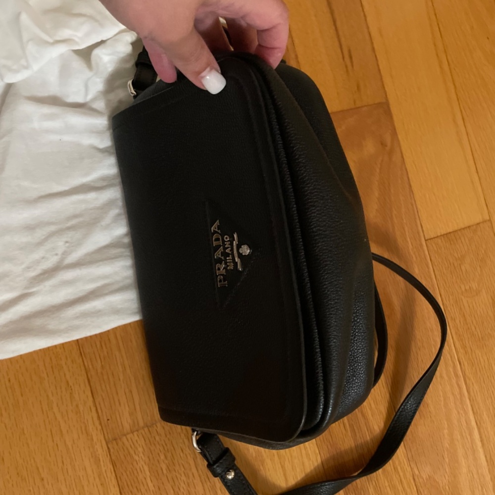 Prada Bag - Picture 3 of 6